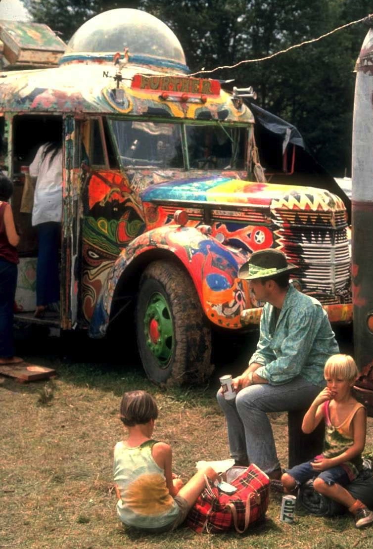 Woodstock69-bus-photo1.jpg